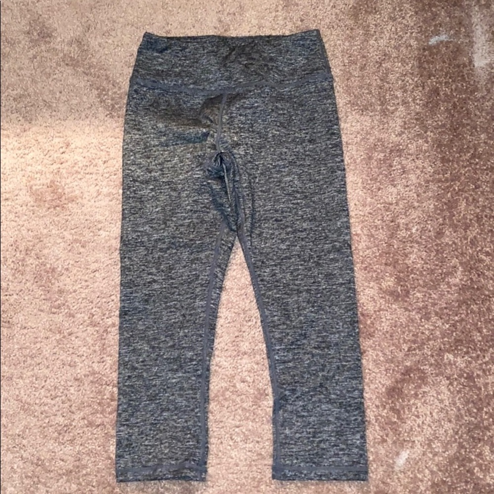 ❌SOLD❌IAB Crop Leggings